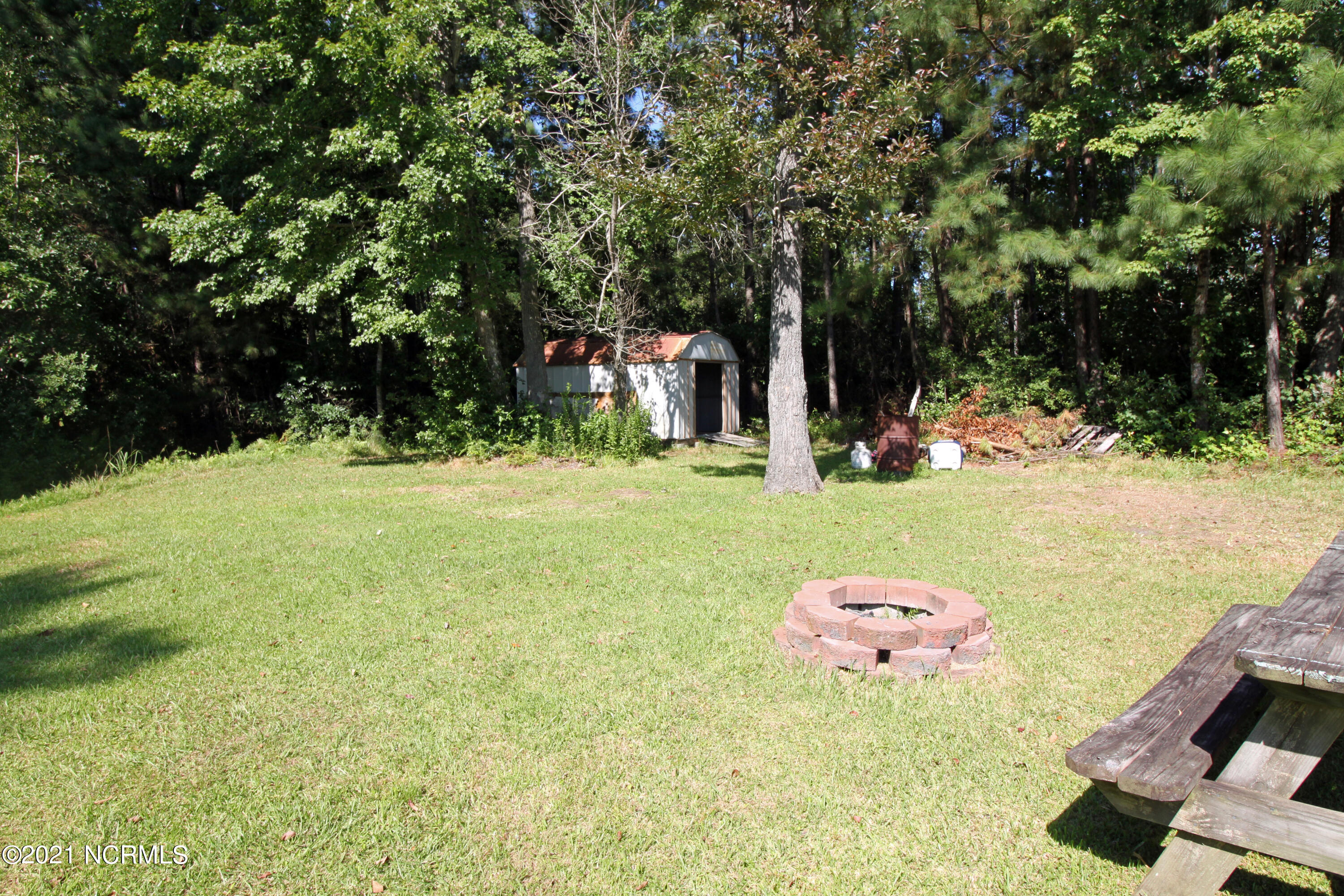 113 Bay Tree Circle Hampstead, NC 28443 - Photo 16 of 19 Back yard