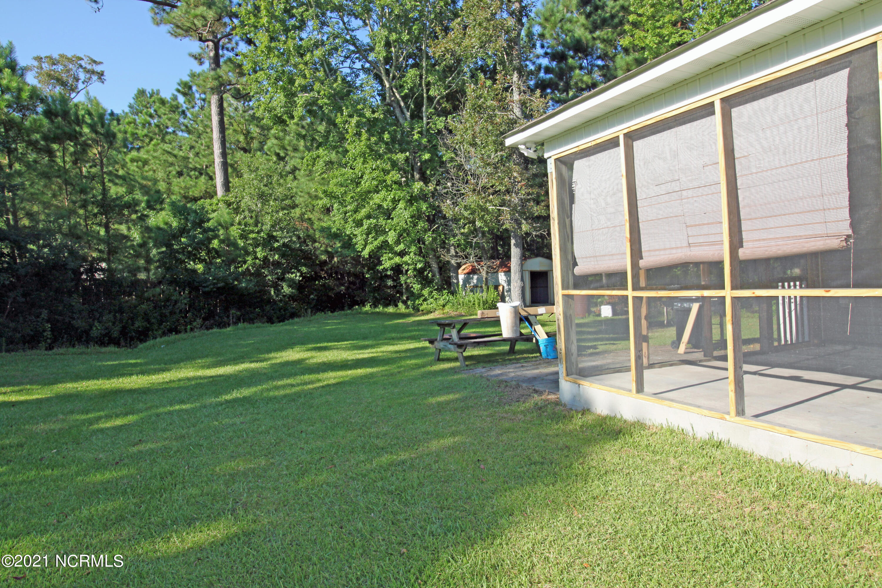 113 Bay Tree Circle Hampstead, NC 28443 - Photo 17 of 19 Back