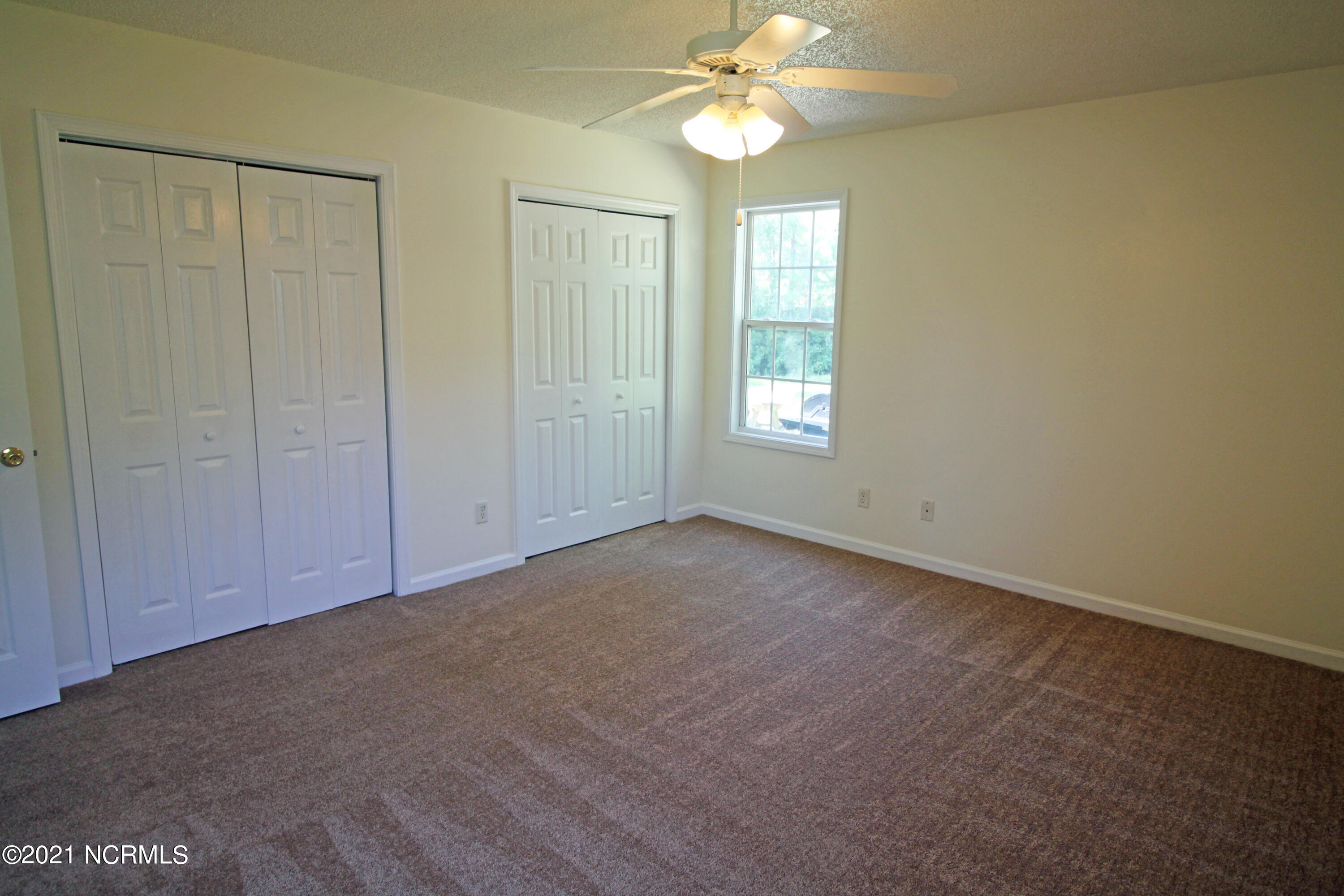113 Bay Tree Circle Hampstead, NC 28443 - Photo 9 of 19 Master Bedroom
