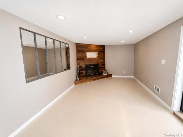 21 Kevin Road Commack, NY 11725 - Photo 12 of 21
