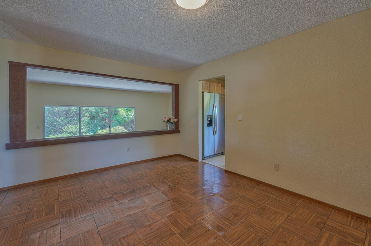 9423 Willow Oak Road Salinas, CA 93907 - Photo 11 of 37 Gallery Image 11