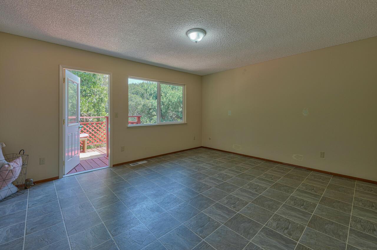 9423 Willow Oak Road Salinas, CA 93907 - Photo 24 of 37 Gallery Image 24