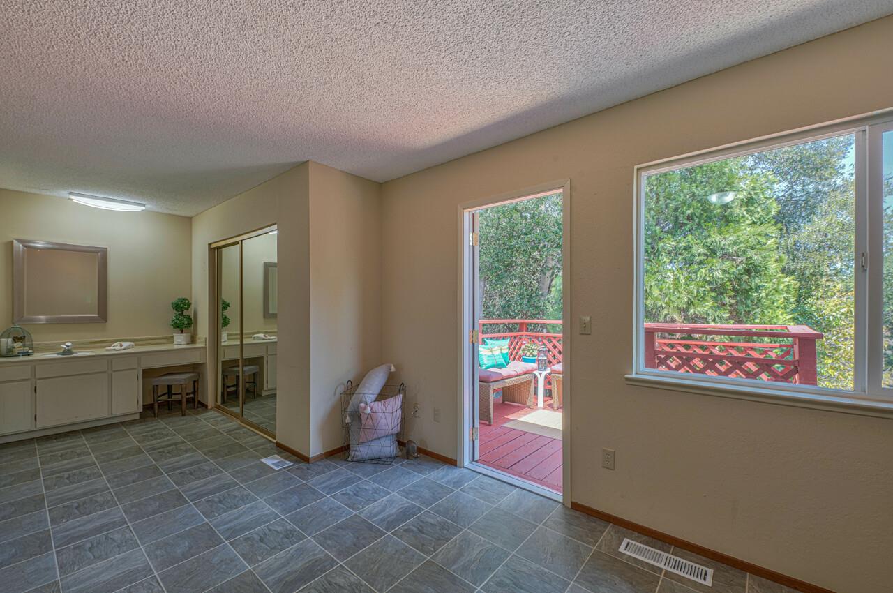 9423 Willow Oak Road Salinas, CA 93907 - Photo 28 of 37 Gallery Image 28