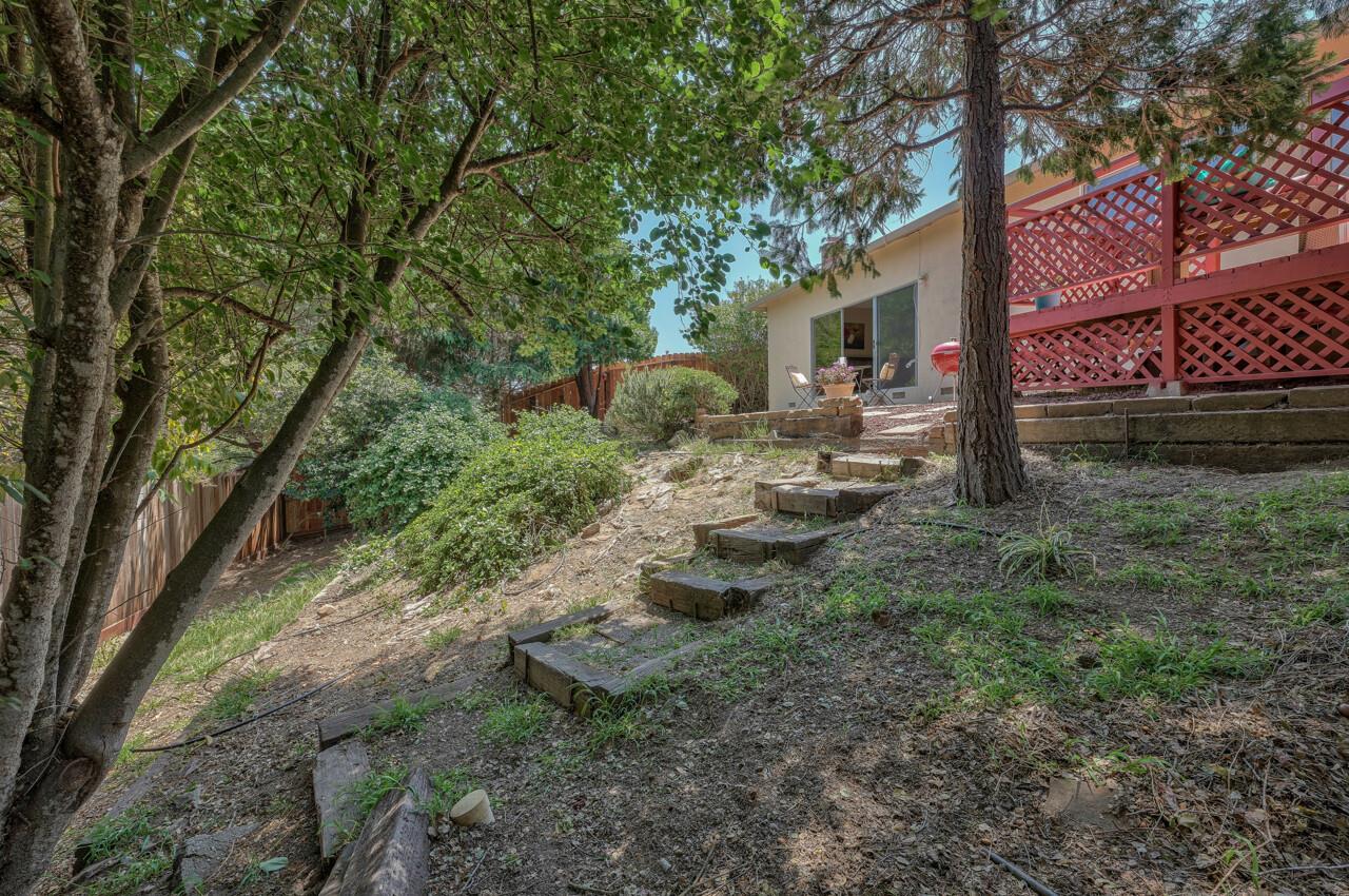 9423 Willow Oak Road Salinas, CA 93907 - Photo 35 of 37 Gallery Image 35