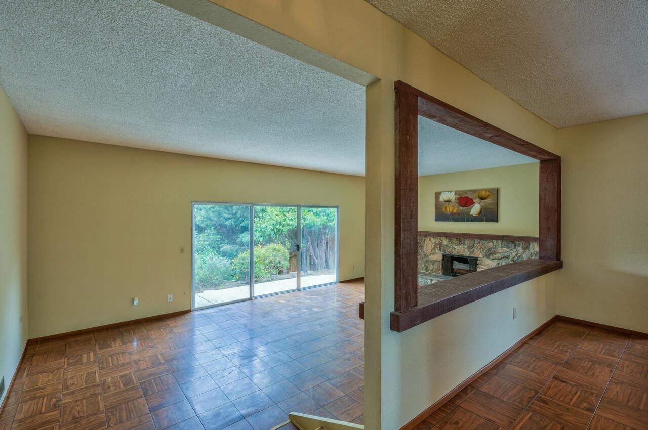 9423 Willow Oak Road Salinas, CA 93907 - Photo 5 of 37 Gallery Image 5
