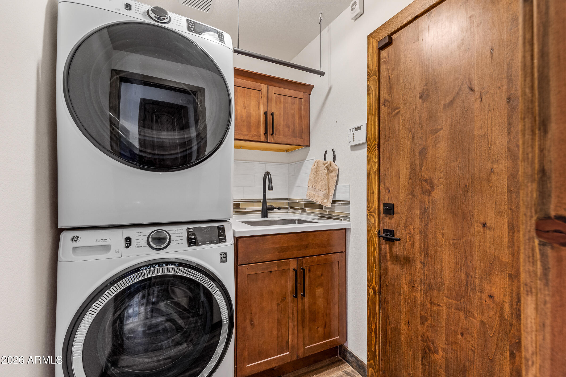 7620 Hutton Ranch Road Flagstaff, AZ 86004 - Photo 15 of 31 Laundry Room