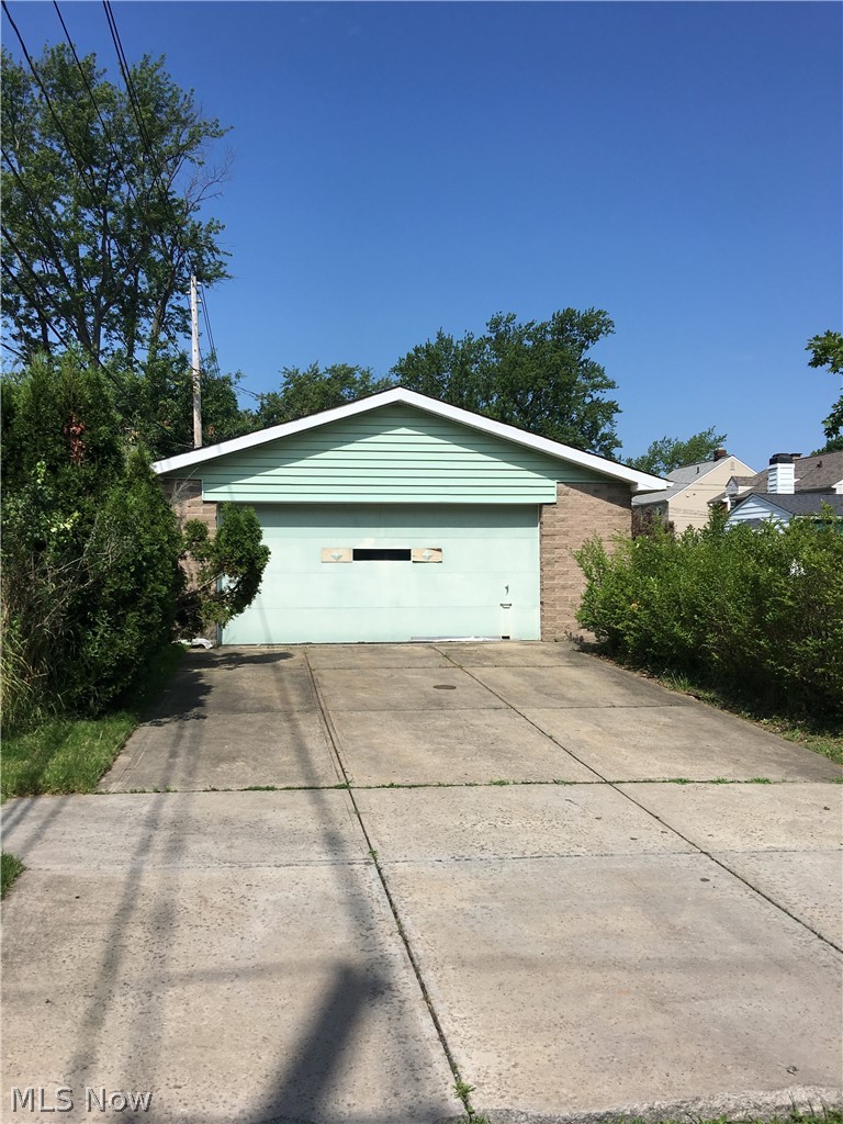 4856 Westbourne Road Cleveland, OH 44124 - Photo 26 of 27