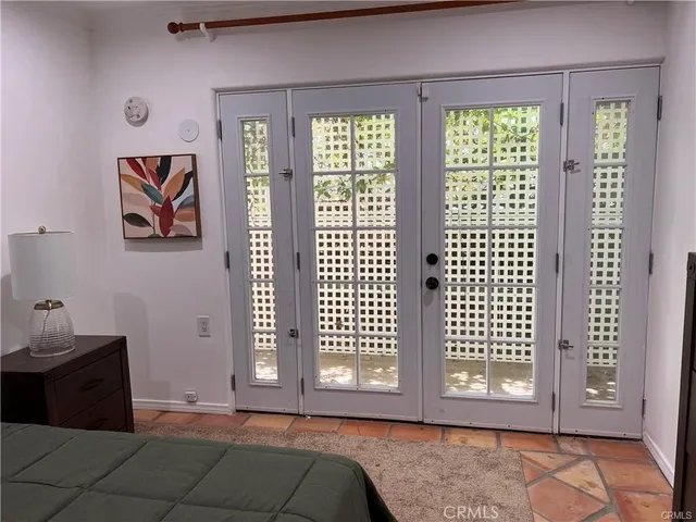 $1,300 | 2515 Crest View Drive, Unit ADU #2, Los Angeles, CA 90046