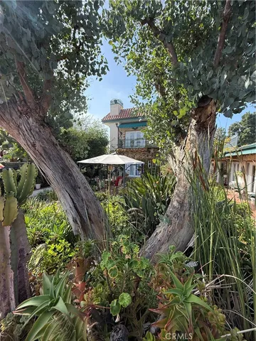 $1,300 | 2515 Crest View Drive, Unit ADU #2, Los Angeles, CA 90046