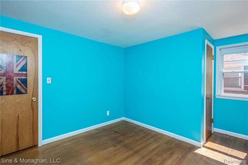 1766 Newcastle Road Grosse Pointe, MI 48236 - Photo 21 of 39