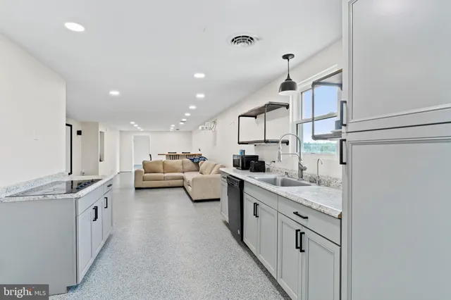 $599,900 | 51 Heisers Lane, Carlisle, PA 17015