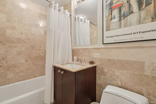 $1,449,000 | 5 Renaissance Square, Unit 27G, White Plains, NY 10601