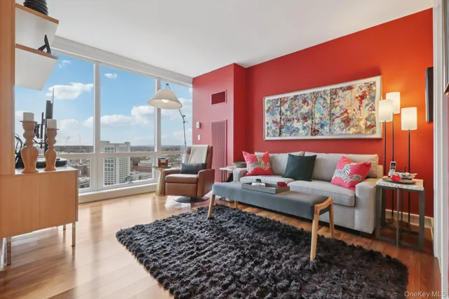 $1,449,000 | 5 Renaissance Square, Unit 27G, White Plains, NY 10601