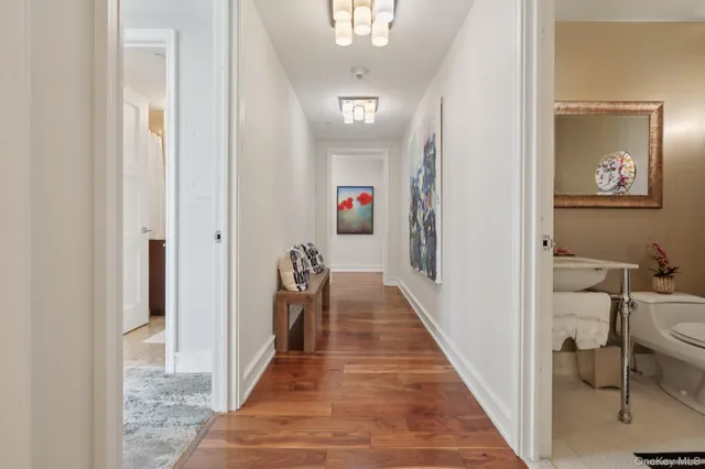 $1,449,000 | 5 Renaissance Square, Unit 27G, White Plains, NY 10601