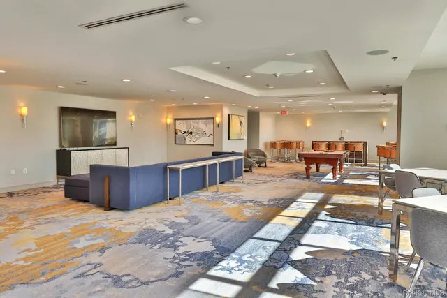 $1,449,000 | 5 Renaissance Square, Unit 27G, White Plains, NY 10601