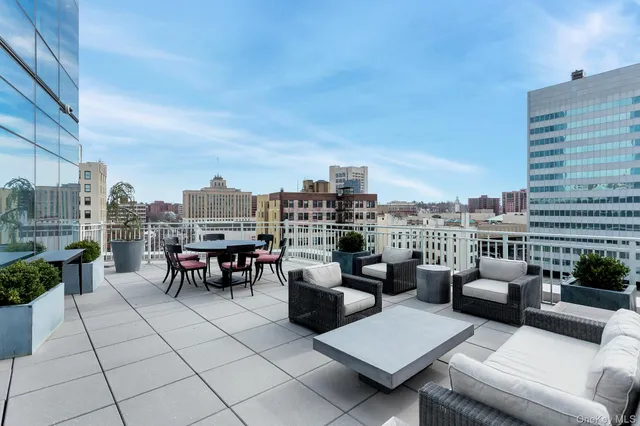 $1,449,000 | 5 Renaissance Square, Unit 27G, White Plains, NY 10601