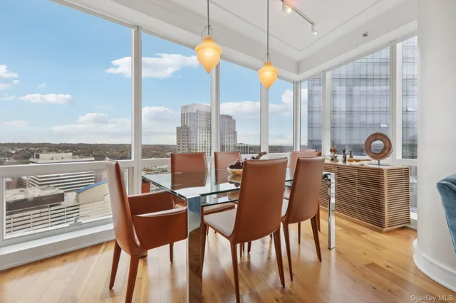 $1,449,000 | 5 Renaissance Square, Unit 27G, White Plains, NY 10601