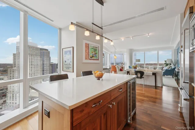 $1,449,000 | 5 Renaissance Square, Unit 27G, White Plains, NY 10601