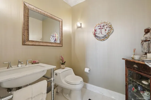 $1,449,000 | 5 Renaissance Square, Unit 27G, White Plains, NY 10601