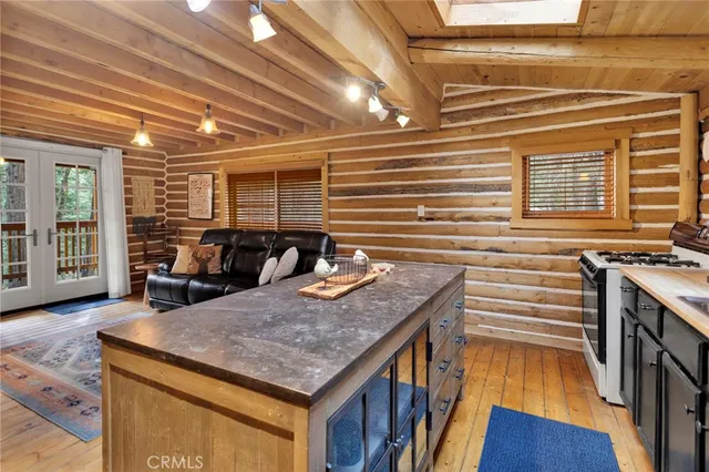 $314,999 | 788 Buckingham Square, Lake Arrowhead, CA 92352