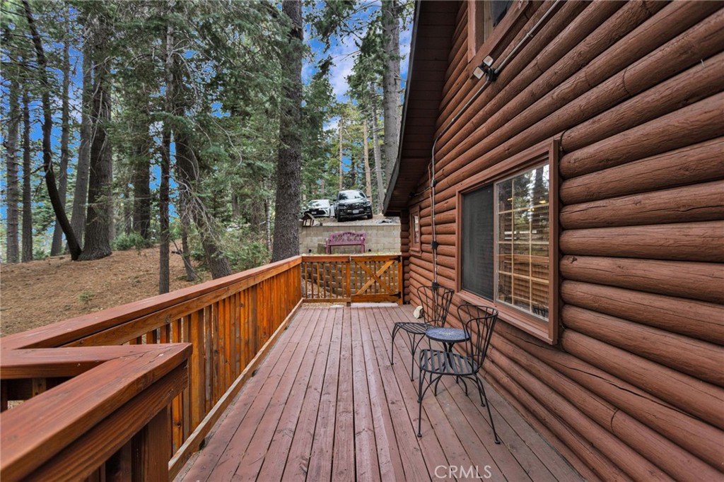 788 Buckingham Square Lake Arrowhead, CA 92352 - Photo 40 of 61 a view of balcony with wooden floor and outdoor space