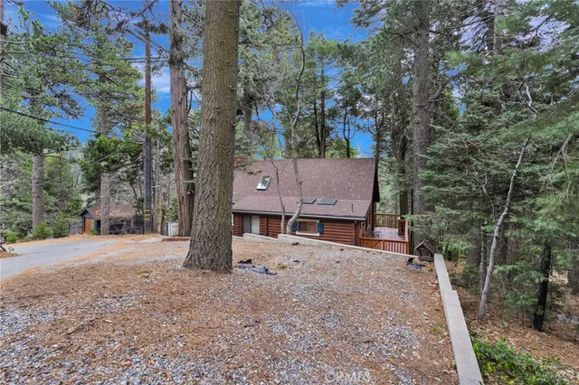 $314,999 | 788 Buckingham Square, Lake Arrowhead, CA 92352