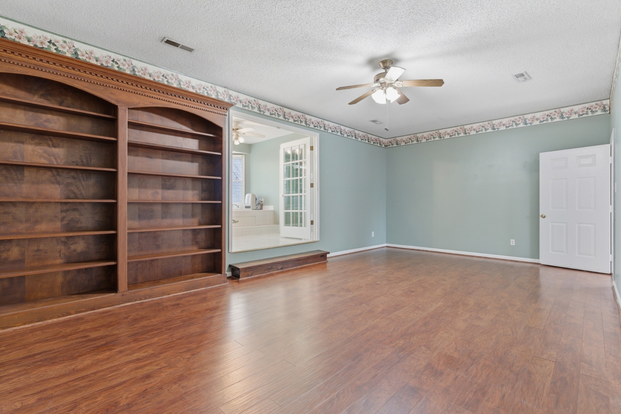 585 Bell Point Road Laceys Spring, AL 35754 - Photo 13 of 46