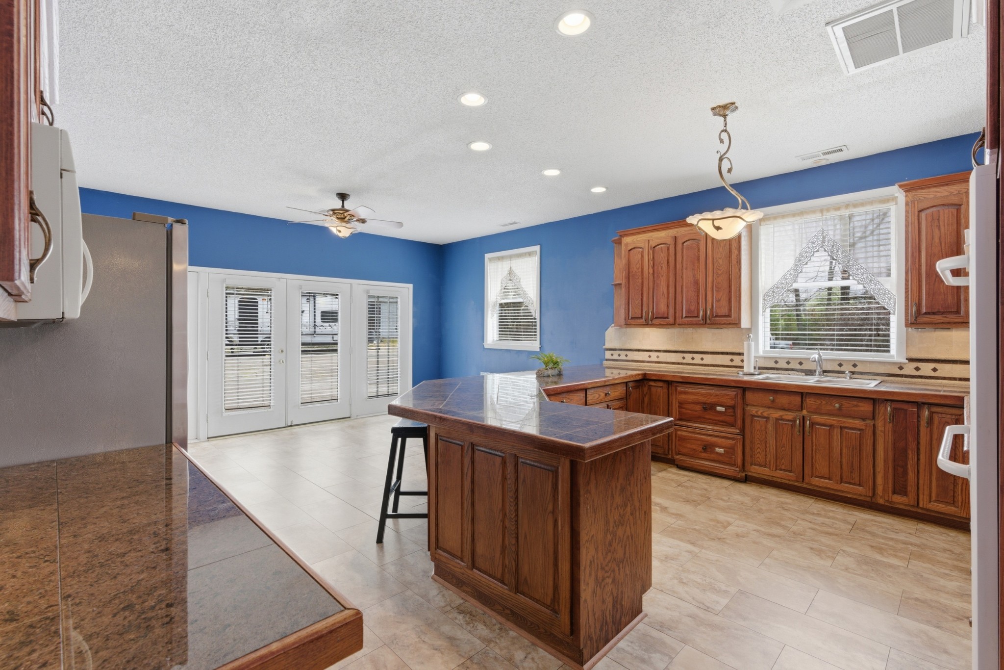 585 Bell Point Road Laceys Spring, AL 35754 - Photo 9 of 46