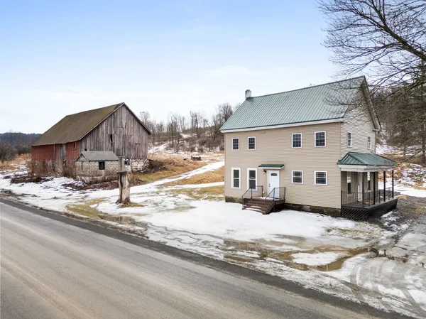 $255,500 | 2096 County Road 32, Greene, NY 13778