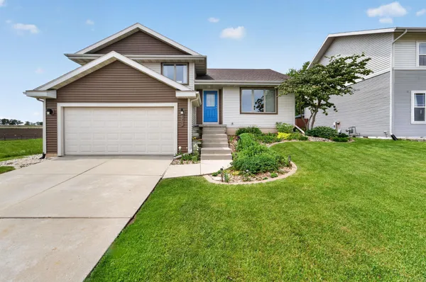 $410,000 | 653 Autumn Wood Parkway, Deerfield, WI 53531