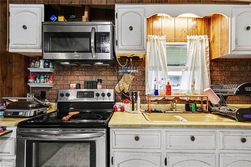 1817 Amostown Road Sandy Ridge, NC 27046 - Photo 15 of 49