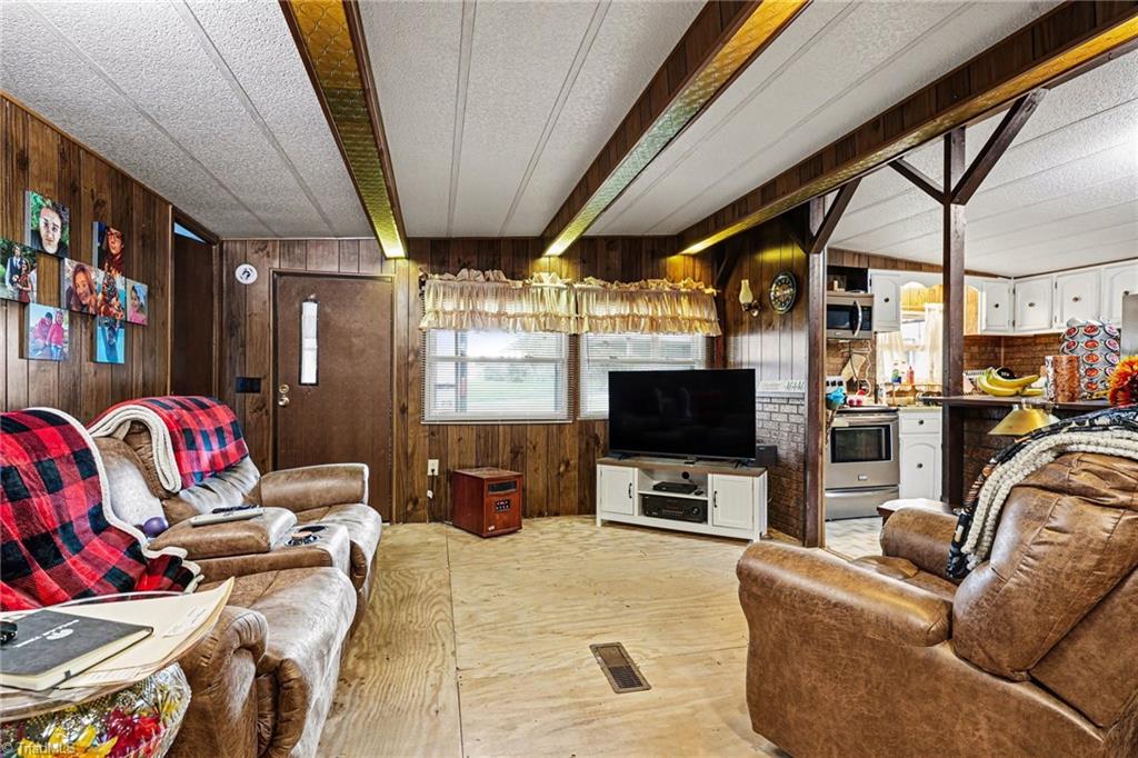 1817 Amostown Road Sandy Ridge, NC 27046 - Photo 10 of 49