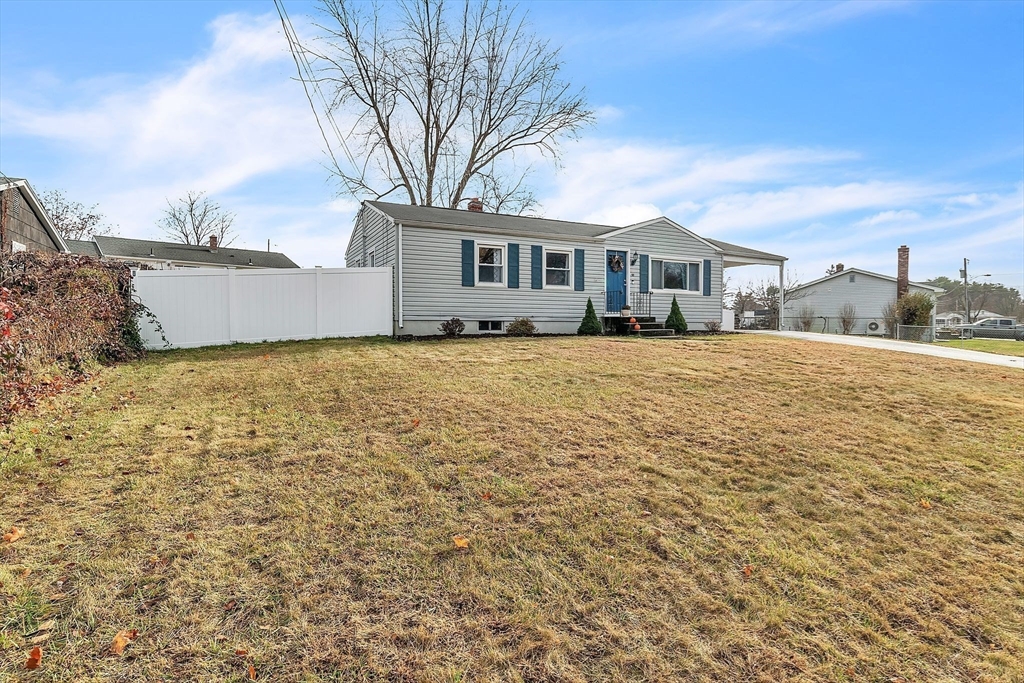 58 Georgetown Road Ludlow, MA 01056 - Photo 3 of 40 Gallery Image 3