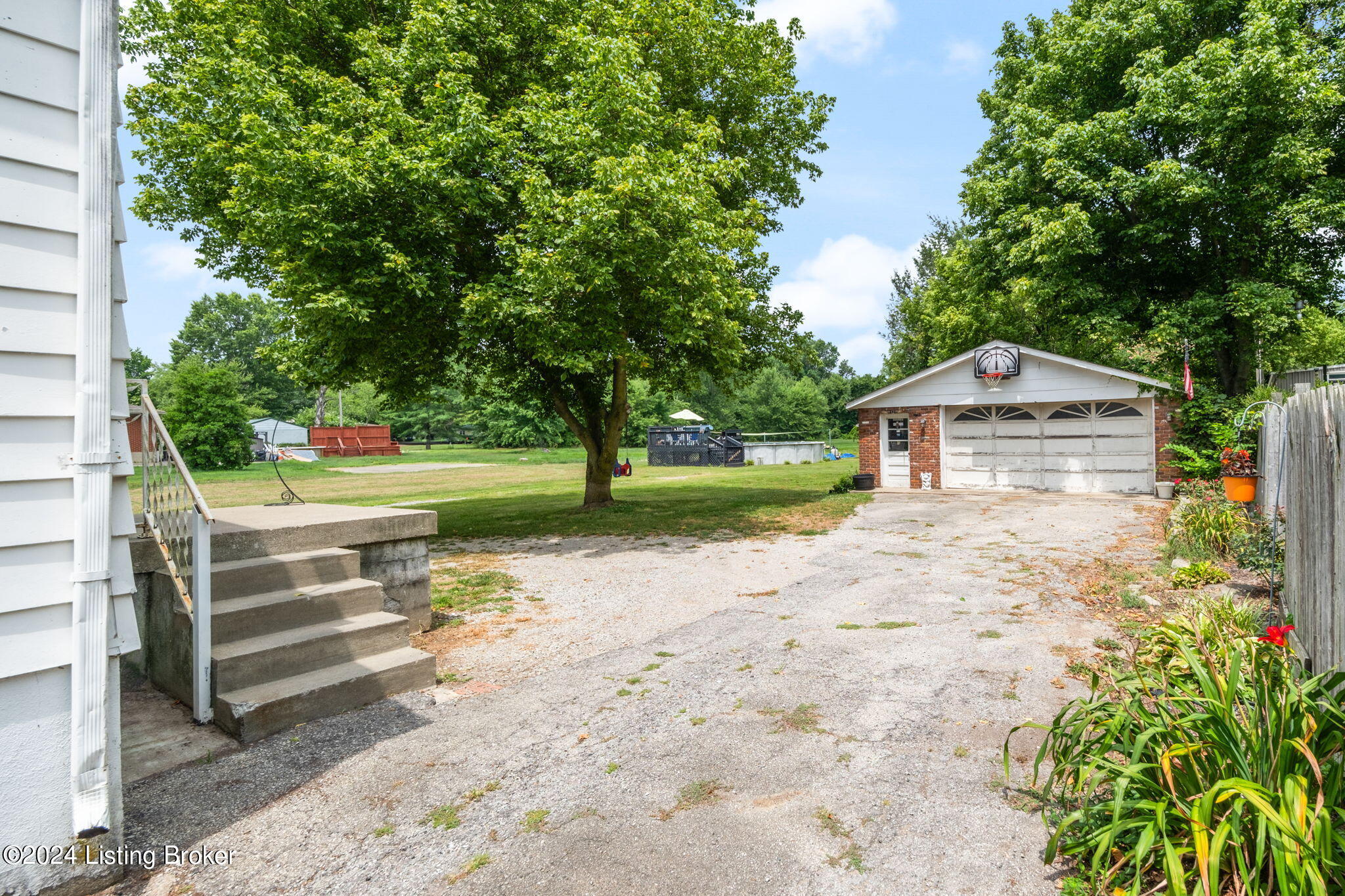 5102 Cane Run Road Louisville, KY 40216 - Photo 38 of 47 5102 Cane Run Rd-6