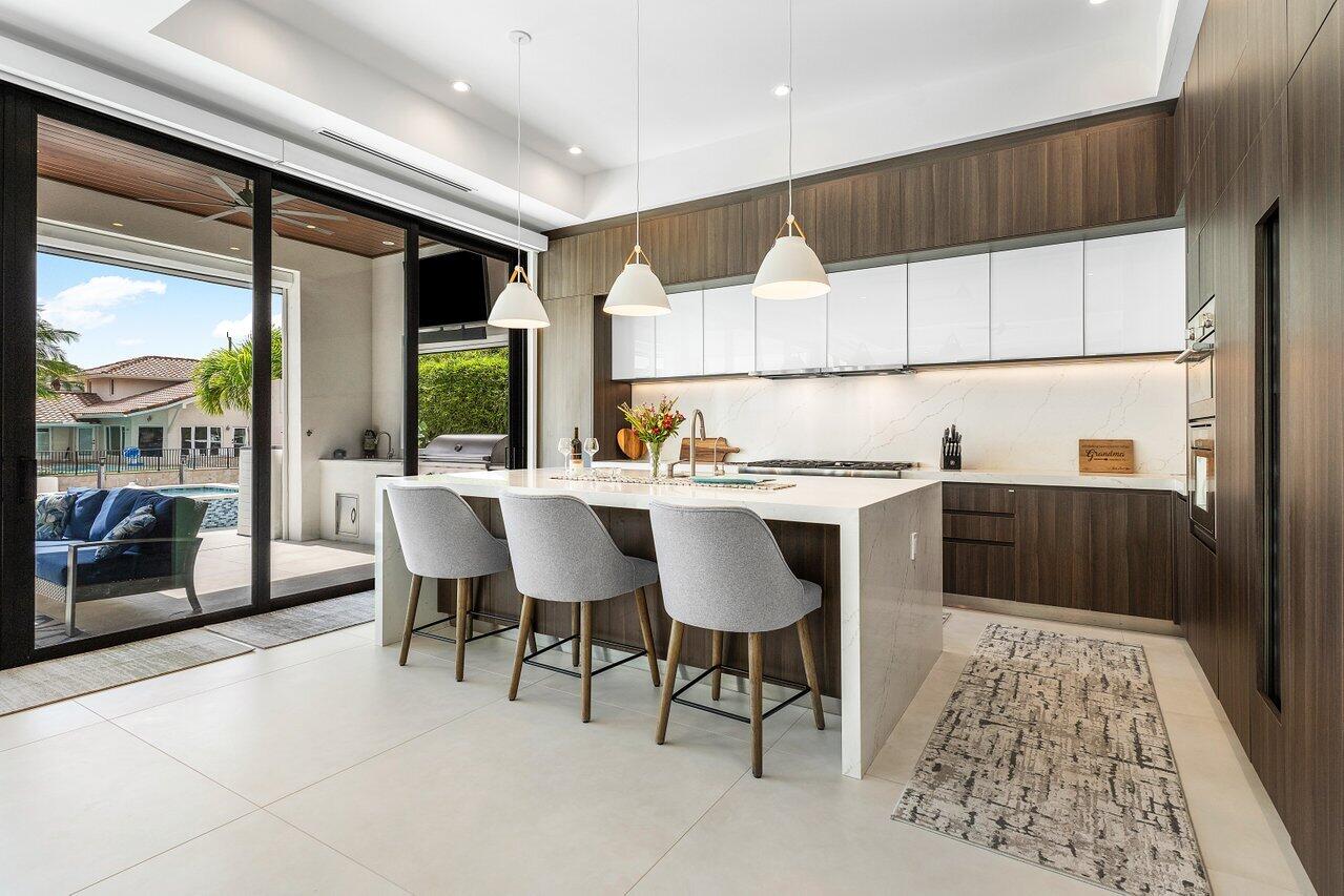680 Marine Drive Boca Raton, FL 33431 - Photo 9 of 42 012-680MarineDrive-BocaRaton-FL-33431-SM