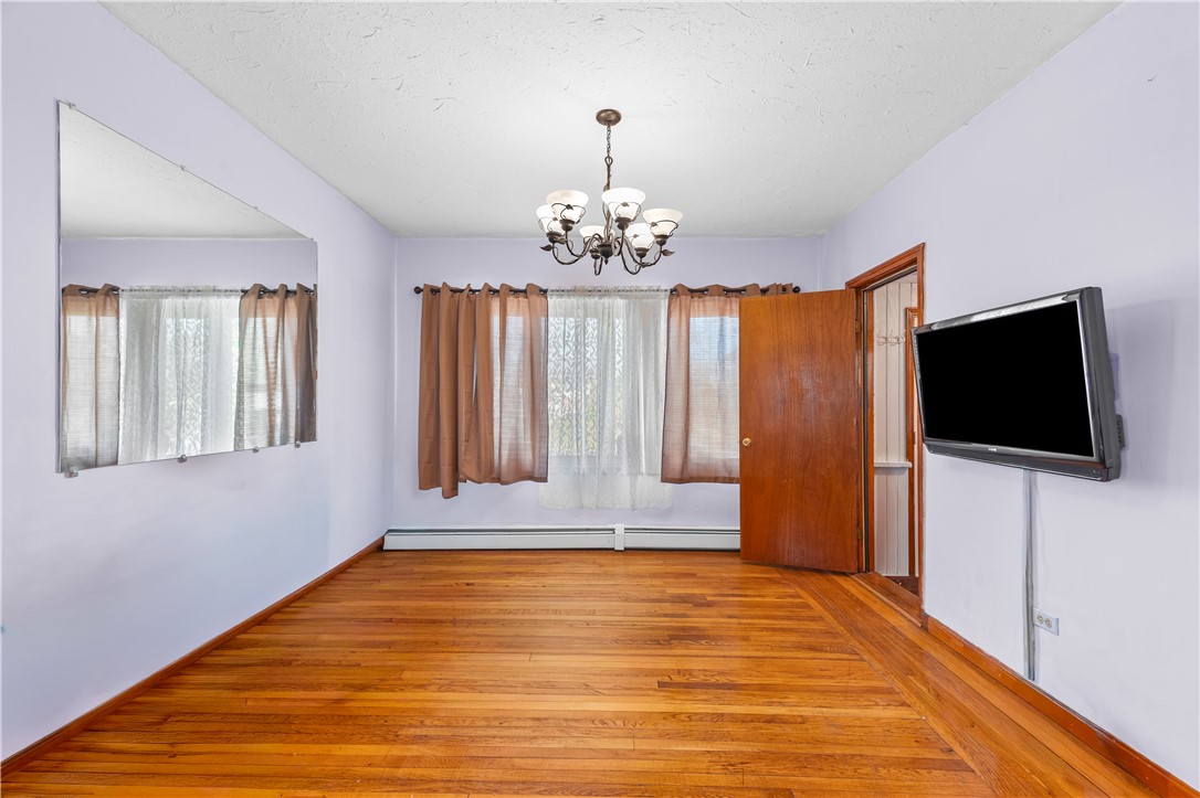 220 Bay View Avenue Cranston, RI 02905 - Photo 12 of 32