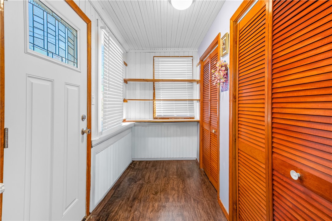 220 Bay View Avenue Cranston, RI 02905 - Photo 14 of 32