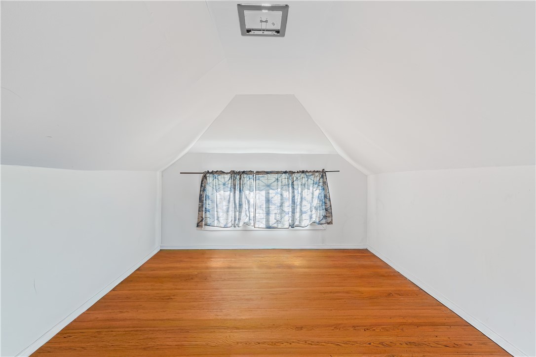 220 Bay View Avenue Cranston, RI 02905 - Photo 18 of 32