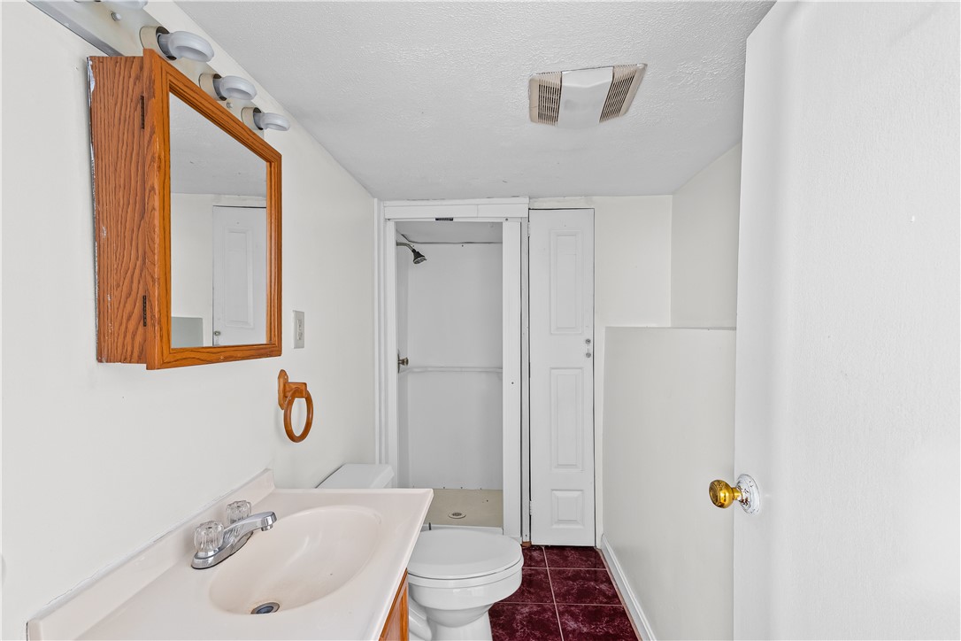 220 Bay View Avenue Cranston, RI 02905 - Photo 25 of 32