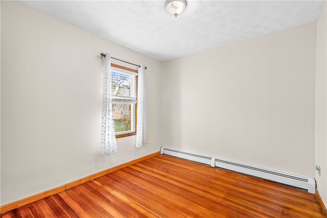 220 Bay View Avenue Cranston, RI 02905 - Photo 8 of 32