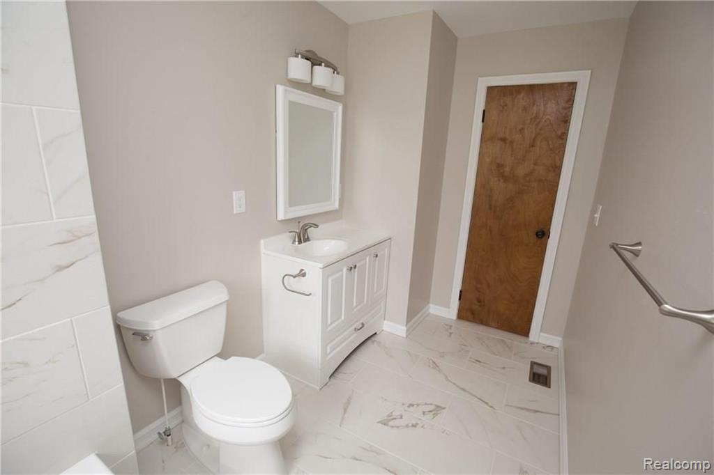 2903 West Auburn Road Rochester Hills, MI 48309 - Photo 28 of 36