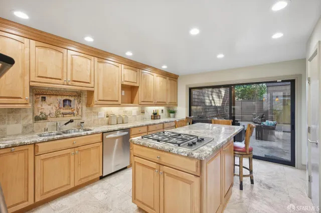$1,575,000 | 214 The Knoll, Orinda, CA 94563
