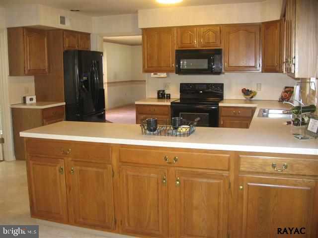 134 Lexington Road York, PA 17402 - Photo 8 of 26
