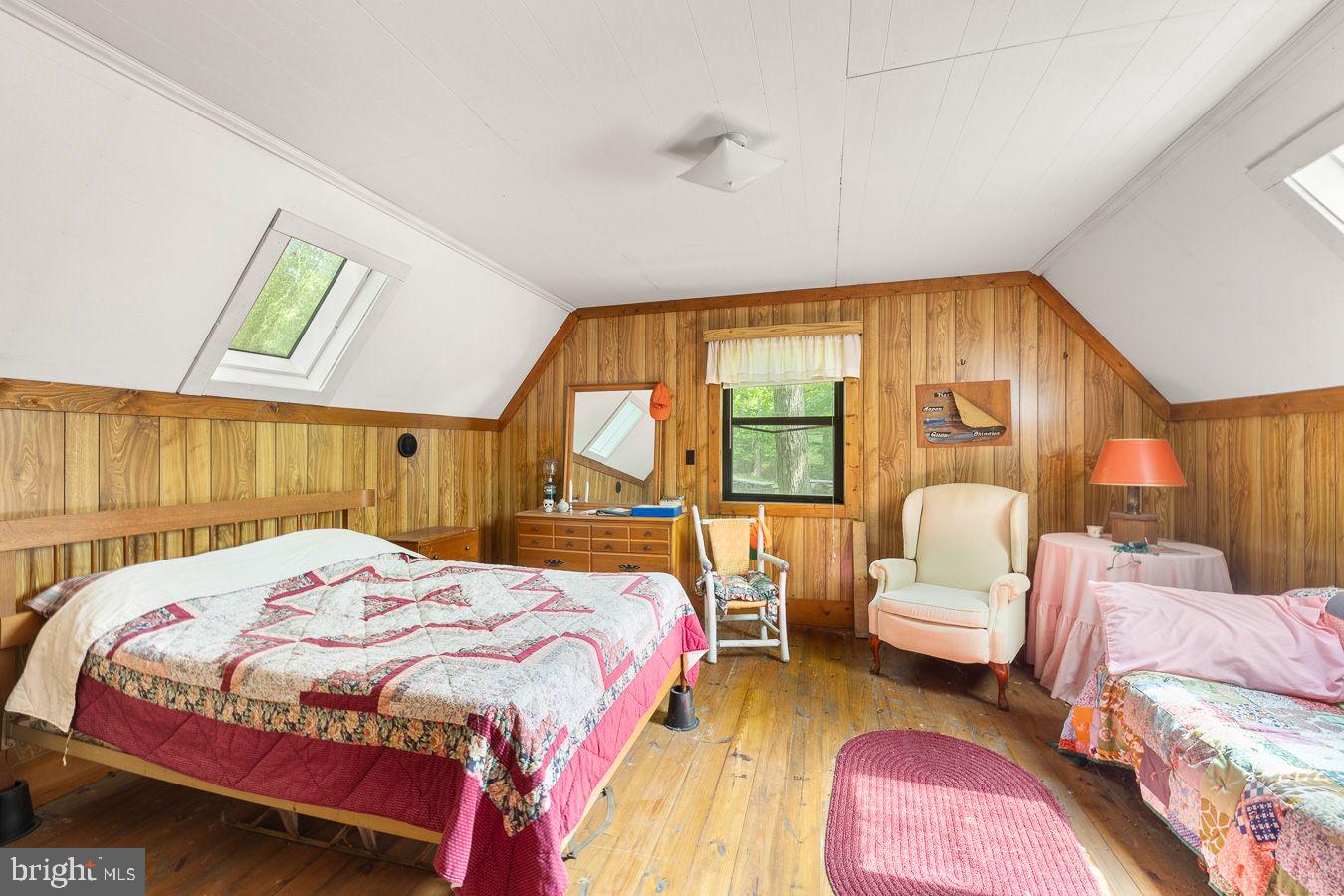 1499 Buggy Ridge Road Mount Jackson, VA 22842 - Photo 21 of 39 Upstairs bedroom 2