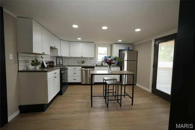 $199,000 | 209 Charles Street, Gillespie, IL 62033