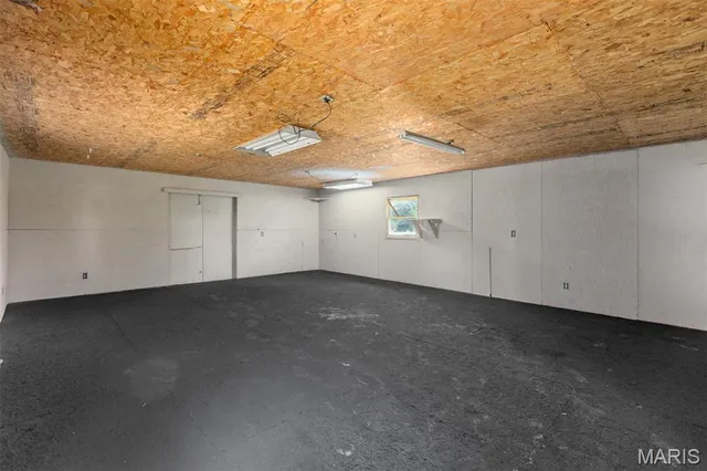 $199,000 | 209 Charles Street, Gillespie, IL 62033