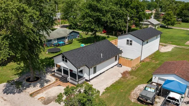 $199,000 | 209 Charles Street, Gillespie, IL 62033