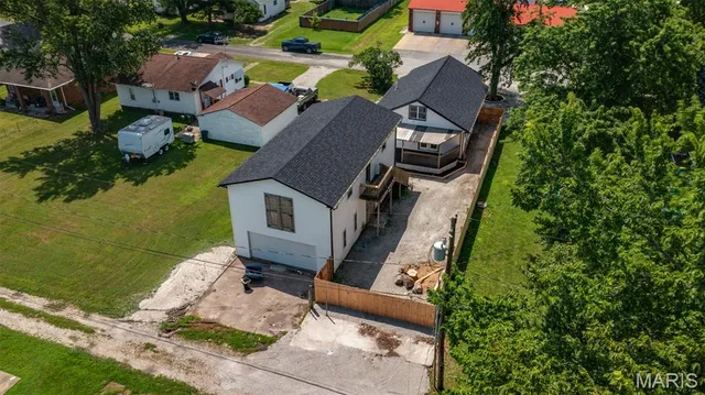 $199,000 | 209 Charles Street, Gillespie, IL 62033