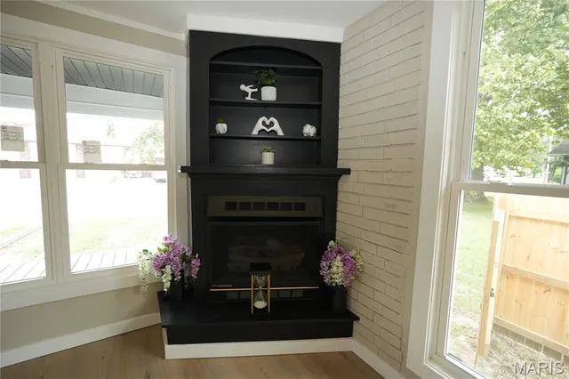 $199,000 | 209 Charles Street, Gillespie, IL 62033