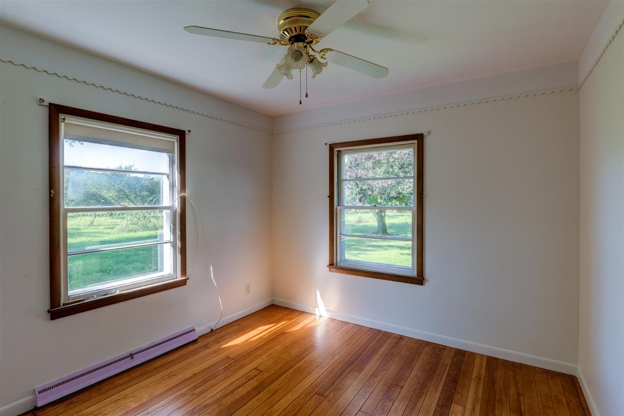 15287 Bluff Road Traverse City, MI 49686 - Photo 28 of 45 1799565-27.JPG